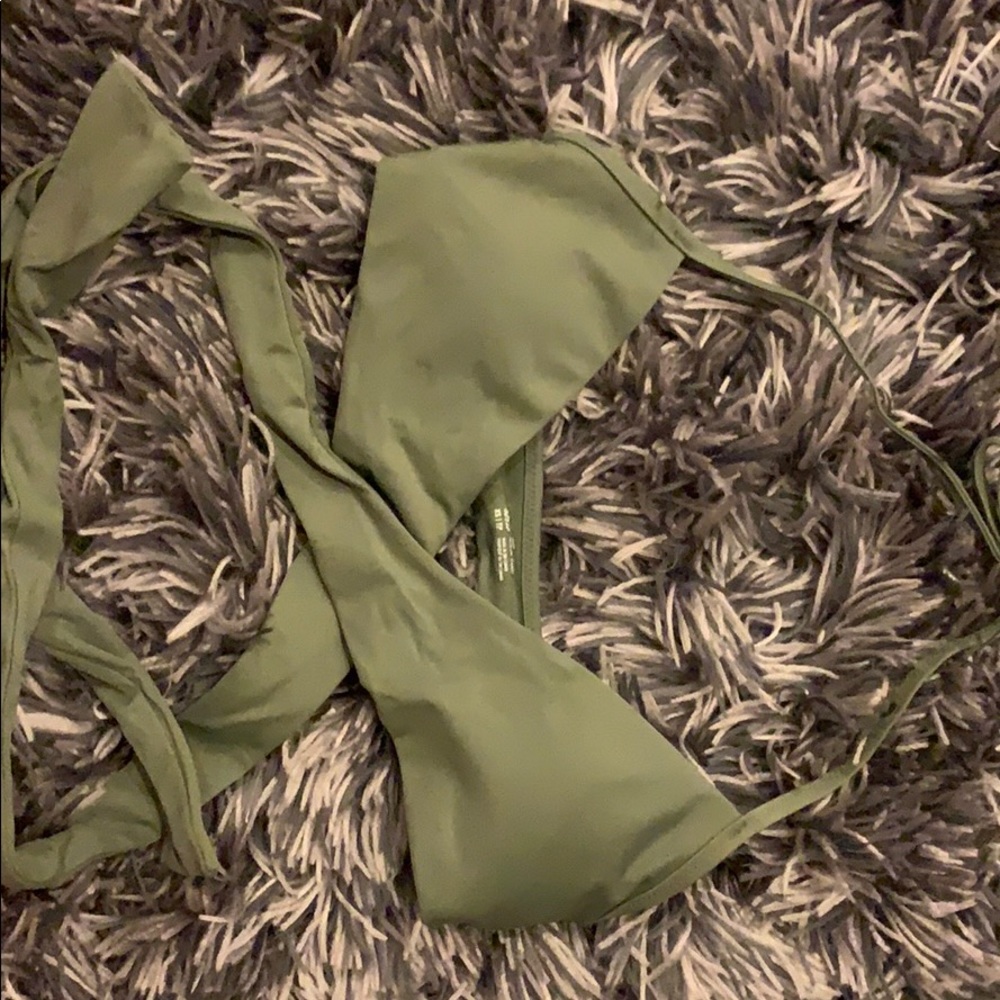 Aerie Crossover Bikini Top XS